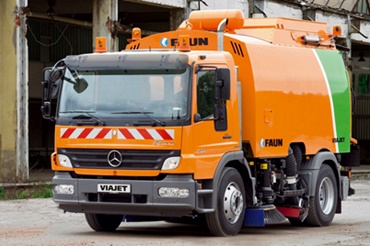 Road sweeper made by FAUN Viatec GmbH uses iglidur® plain bearings