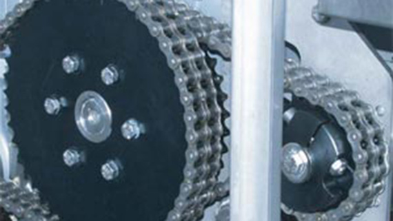 Rust-free roller chain